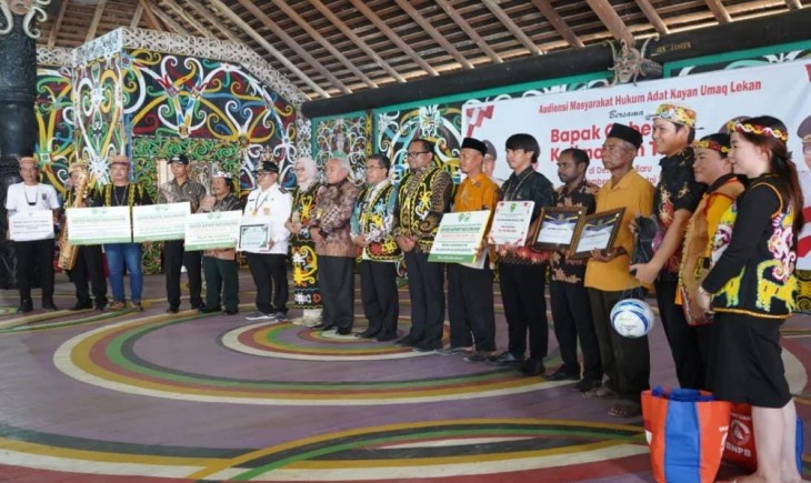 Pemkab Kutim melakukan penandatanganan untuk peningkatan luasan lahan pertanian di Desa Miau Baru (Pemkab Kutim)