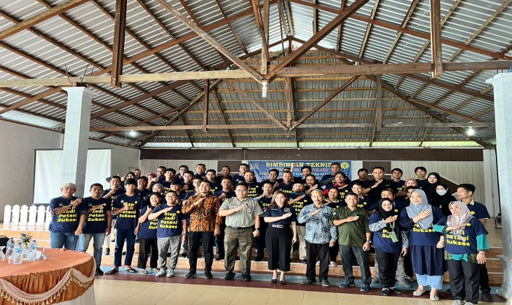 Foto : Bimbingan Teknis Peningkatan Kapasitas Petani dan Penyuluh di Kabupaten Melawi, Kalimantan Barat (Kalbar) .