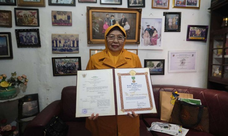 Kiprah Siti Maryam (80) dalam koperasi dunia telah meraih penghargaan yang luar biasa.(humaspemkab.Garut/UPI)