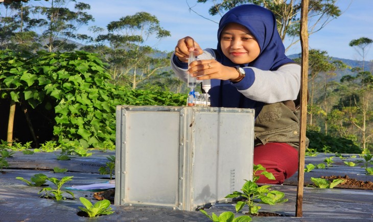 Foto : Pipit, Ketua kelompok tani Bernard Tani, Desa Wanasari, Pengalengan, Bandung Selatan, Jawa Barat.