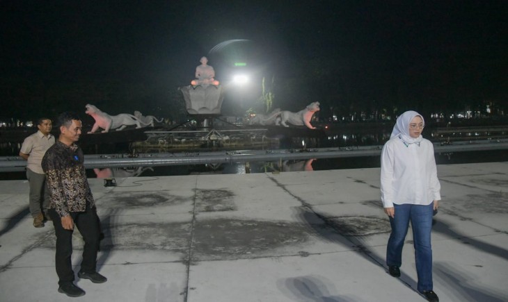 Bupati Purwakarta Anne Ratna Mustika pilih amankan pasokan air persawahan petani ketimbang pertunjukan air mancur. (Diskominfo Purwakarta)