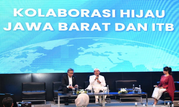 Gubernur Jabar, Dedi Mulyadi menjadi Pembicara Pada Forum Dialog Bisnis dan Kebijakan "Indonesia Green Connect 2025" tema Kolaborasi Pemda Jabar dan ITB, Bandung, (7/8/2025). (RizalFs/Dokpim Jabar)