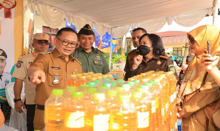Pj Wali Kota Bekasi Gani Muhamad dalam GPM jelang Lebaran. (Pemkot Bekasi)