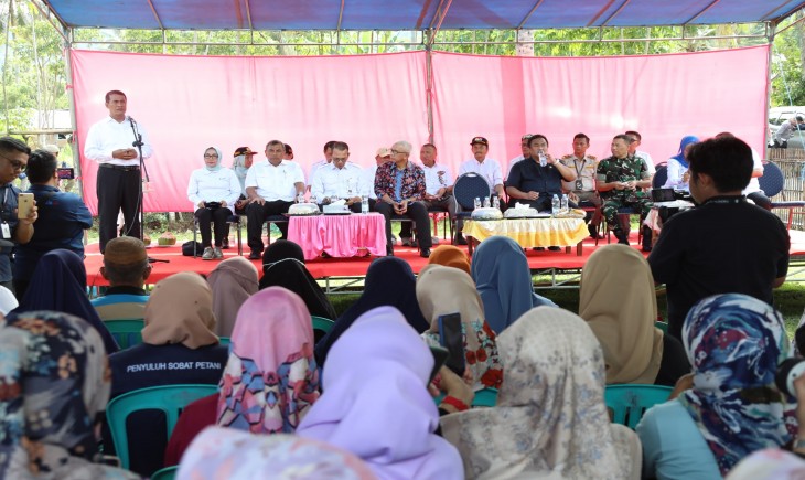 Mentan saat meninjau kegiatan pompanisasi di Kabupaten Bone Bolango, Provinsi Gorontalo, Kamis, 30 Mei 2024. (Foto: Dok. Kementan)