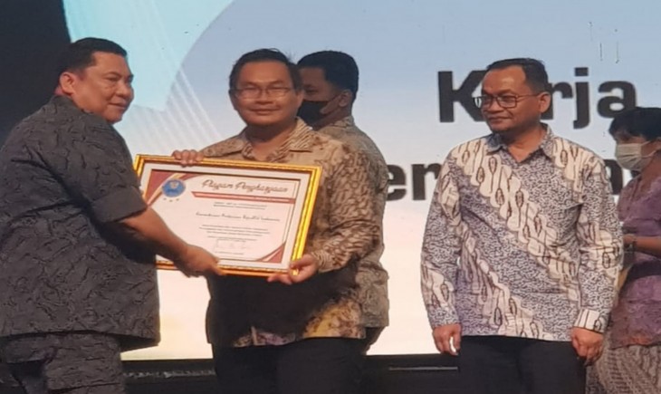 Foto : Kementan Meraih Penghargaan dari BNN.