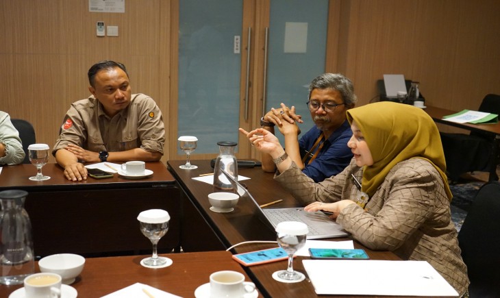 Pertemuan Pembentukan Tim Koordinasi Daerah (TIKORDA) Pencegahan dan Pengendalian Zoonosis dan Penyakit Infeksius Baru (PIB) di Bandung (©FAO/Alia Dwirahmani)