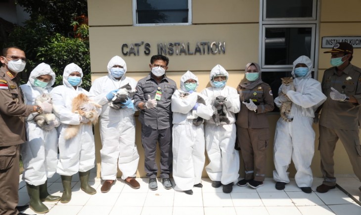 Foto : Mentan saat Lakukan Kunjungan Kerja Monitoring Pengawasan Tindakan Karantina Pertanian di Cargo Ekspor dan Impor, Bandar Udara Soekarno Hatta, Cengkareng, Banten.