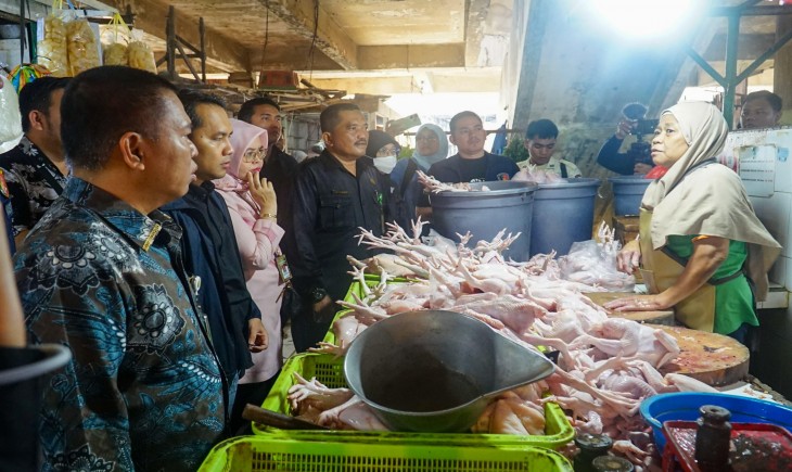 Tegas, Satgas Saber Pelanggaran Pangan Tegur RPH yang Jual Harga di Atas Harga Acuan. (Foto: dok. Kementan)