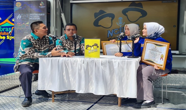 Foto : Ngepod (Ngobras Penyuluhan Edisi Podcast).