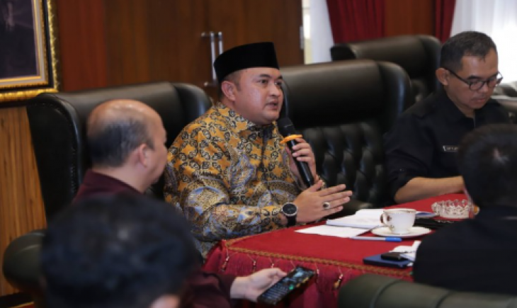 Foto: Program Rutilahu Jadi Prioritas, Bupati Bogor Targetkan 3.750 Unit Rutilahu Siap Diperbaiki.