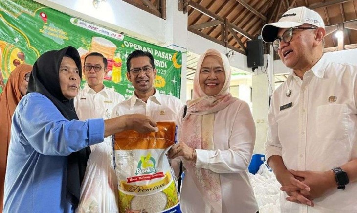 Foto: Pemda Provinsi Jawa Barat menggelar Operasi Pasar Bersubsidi (OPADI) di 27 kabupaten kota selama sepekan terakhir.