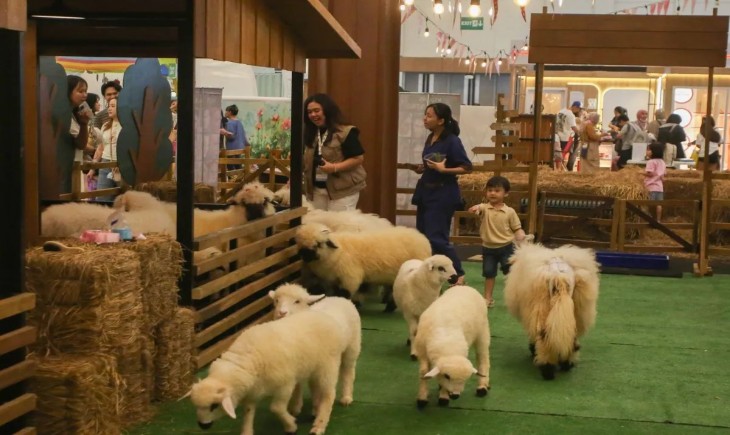 Suasana Indonesia International Pet Expo (IIPE) 2025 di Indonesia Convention Exhibition (ICE), Kabupaten Tangerang, Banten, Jumat (31/10/2025). (Foto: ANTARA)