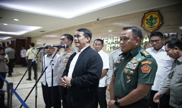 Mentan Amran Fasilitasi Kesepakatan Bulog dan PERPADI, Serap Gabah Petani Setara 2,1 Juta Ton Beras. (Foto: Dok. Kementan)