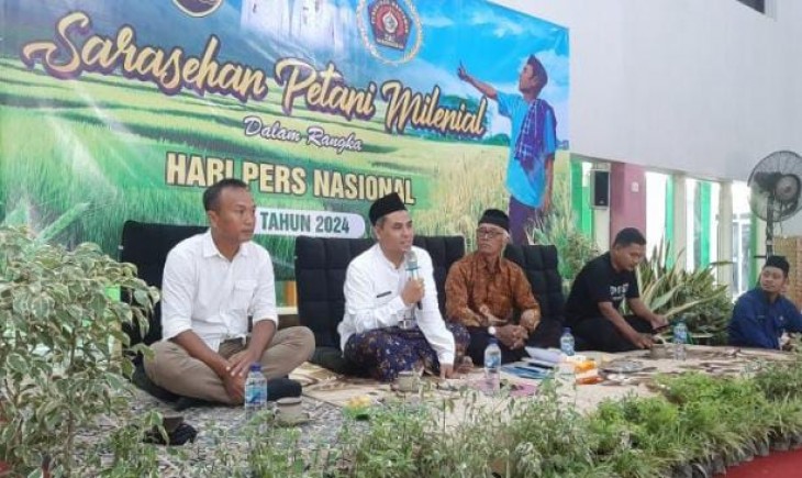 Peringatan Hari Pers Nasional di Kabupaten Rembang menggelar Sarasehan Petani Milenial