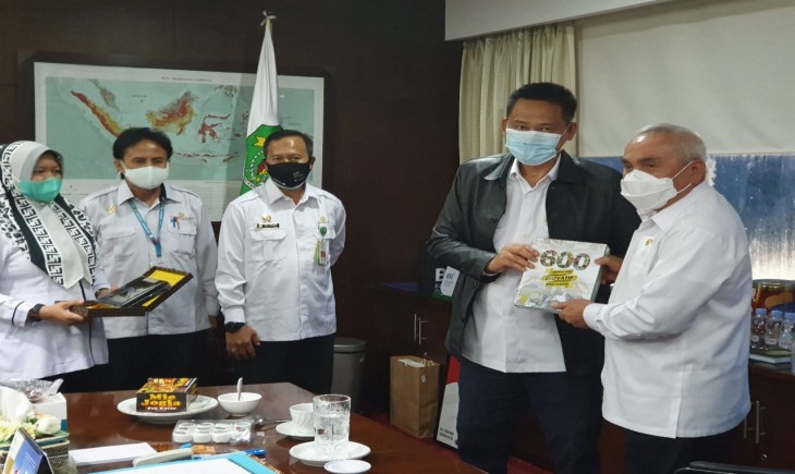 Foto : Kepala Balitbangtan Beserta Jajarannya Lakukan Audiensi dengan Gubernur Kaltim.