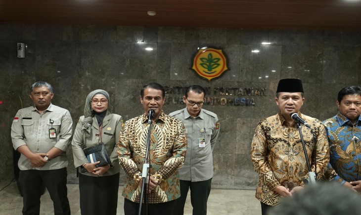 Mentan Amran: Cabut Izin Distributor Pupuk Nakal di Seluruh Indonesia. (Foto: Dok. Kementan)