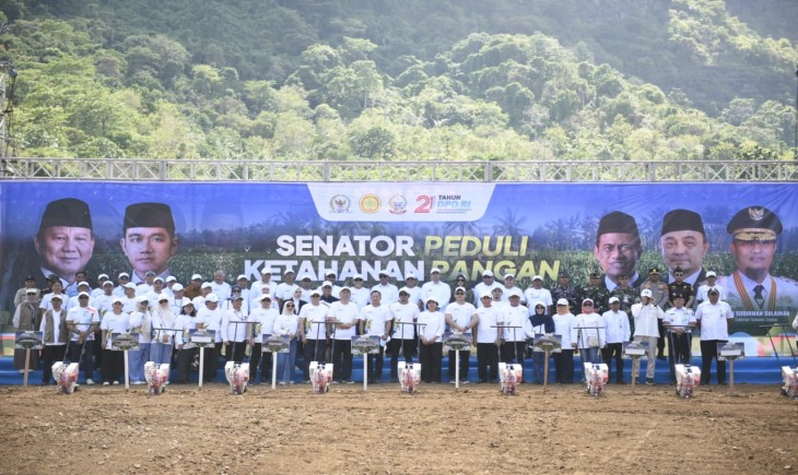 Tanam Jagung Serentak Bersama DPD RI, Mentan Amran Terus Dorong Lompatan Produksi Pangan. (Foto: dok. Kementan)
