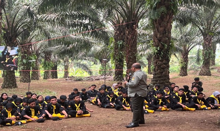 Foto :  Kegiatan Learning Factory Mahasiswa Diploma 1 Akademi Komunitas Perkebunan Yogyakarta (AKPY) Tahun Ajaran 2022/2023.