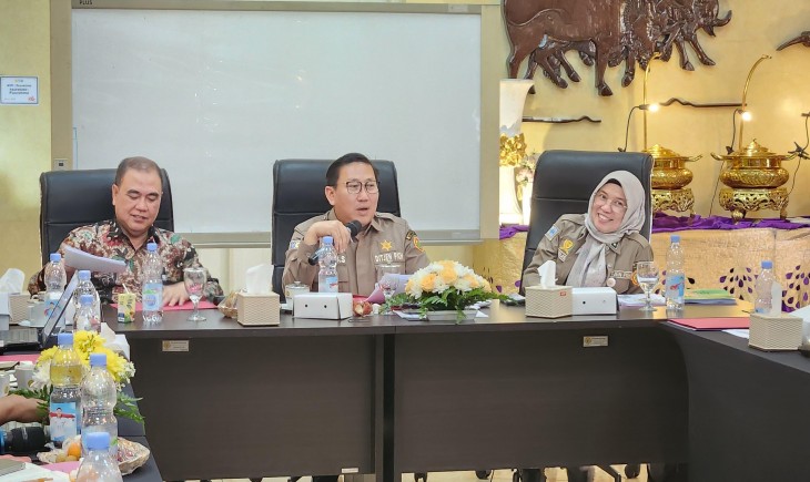 Direktur Jenderal Peternakan dan Kesehatan Hewan (Dirjen PKH), dalam pertemuan dengan seluruh Direktur dan Kepala Unit Pelaksana Teknis (UPT) di Surabaya (24/12/2024). (Foto: Dok. Kementan)