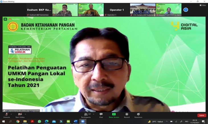Foto : Plt. Kepala Badan Ketahanan Pangan (BKP), Sarwo Edhy Dalam Pembukaan Pelatihan Yang Dilaksanakan Secara Daring.