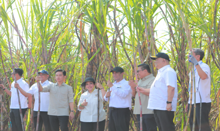Wapres Gibran dan Mentan Amran Berikan Solusi untuk Petani Tebu, Target Swasembada Gula di 2026. (foto: dok. kementan)