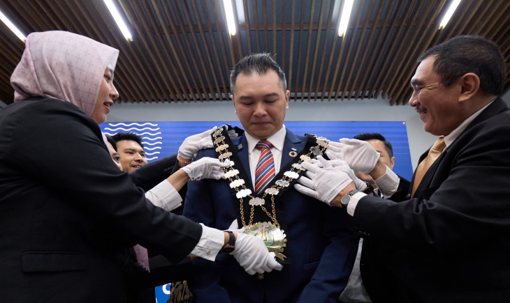 Presiden JCI Jakarta 2025, William G. Gui, resmi dilantik dalam acara inaugurasi yang berlangsung khidmat di Artotel, Senayan, Jakarta, Sabtu kemarin (8/2). (Foto: Dok. JCI Jakarta)