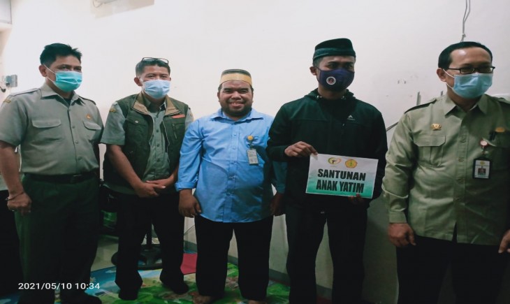 Foto : Kementan dan YTAS Serahkan Santunan Kepada Anak-anak Yatim Binaan YTAS.