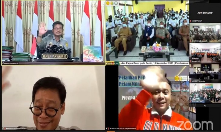 Foto : Mentan Mengatakan Pelatihan Bagi Petani Milenial di Papua Dan Papua Barat ini Luar Biasa.