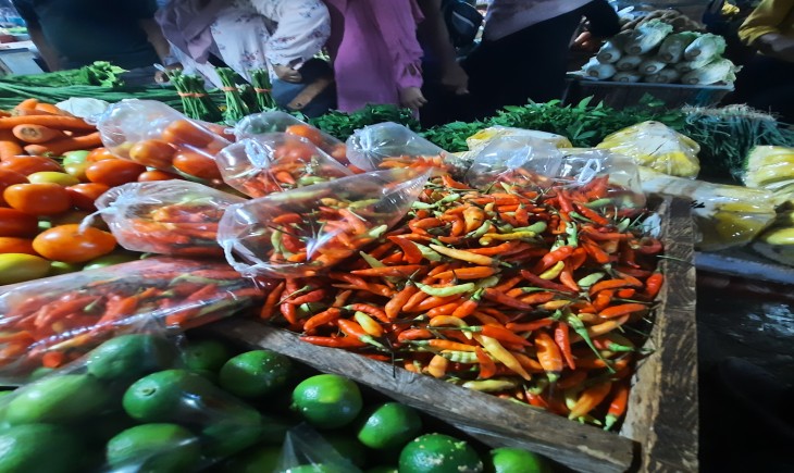 Foto : Stok Cabai dan Bawang Merah di Tarakan Aman.