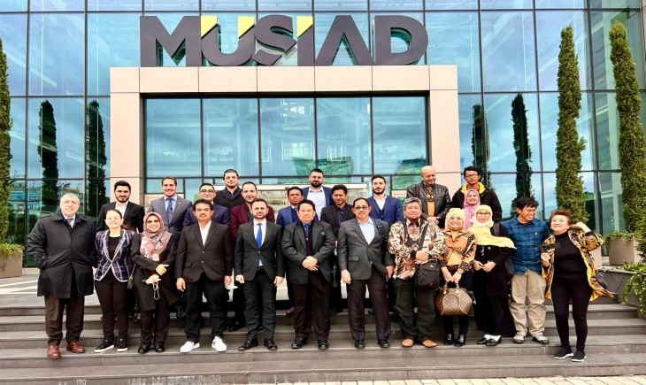Foto : Tim DELRI Kementan Bertemu dengan Anggota MUSIAD Turki Dalam Rangka Menjalin Kerjasama Perdagangan.