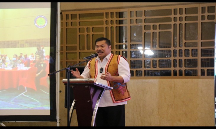 Foto : Irjen Jan S Maringka, dalam Dialog Jaga Pangan "Strategi Menghadapi Ancaman Krisis Pangan Global" di Kota Singkawang. 
