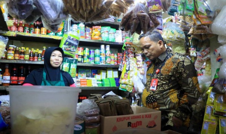Pj Wali Kota Tangerang, Nurdin memantau stok dan harga di Pasar Duta Garden (Diskominfo Pemkot Tangerang)