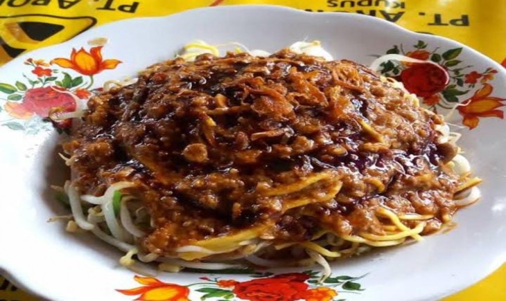 Toge goreng khas Bogor masih jadi menu utama makanan wisatawan. (Niko/PanganNews.id)