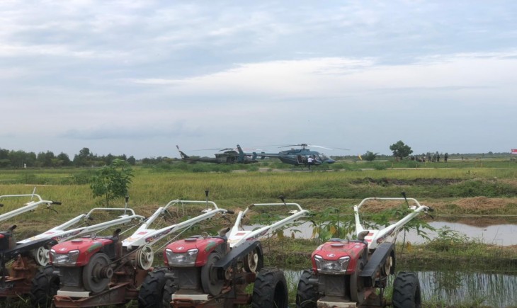 Foto : peninjauan kawasan food estate di blok A5 Desa Bentuk Jaya Kecamatan Dadahup, Kabupaten Kapuas, Provinsi Kalimantan Tengah (Kalteng)
