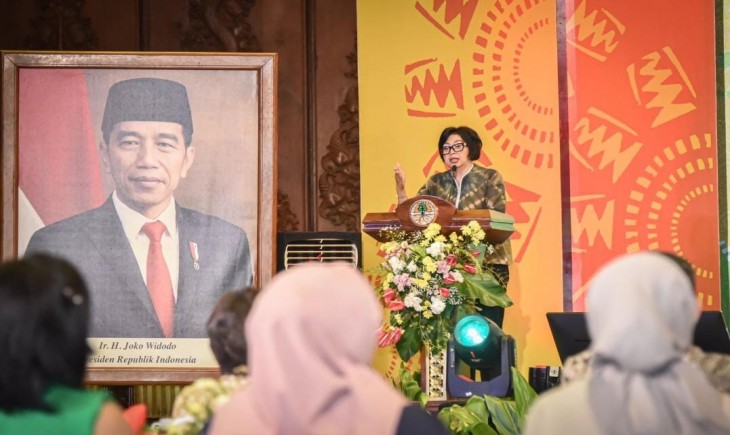 Direktur Jenderal Pengelolaan Sampah, Limbah dan Bahan Beracun Berbahaya, Rosa Vivien Ratnawati membeberkan sejumlah upaya KLHK untuk mencapai target penurunan emisi dari sektor sampah. (Humas KLHK)