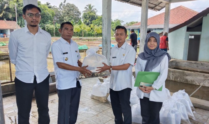 Jajaran pegawai UPTD Balai Benih Ikan (BBI) Kabupaten Bogor (Nicko/Pangannews.id)