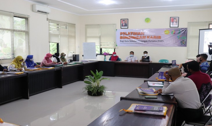 Foto : SMK-PP Negeri Banjarbaru Menggelar Pelatihan Bimbingan Karir Bagi Guru SMP.