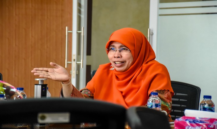 Foto: Sekretaris Komisi V DPRD Provinsi Jawa Barat Hj. Siti Muntamah, S.A.P saat kunjungan kerja ke Asrama Haji Indramayu dalam rangka mendapatkan informasi terkait persiapan penyelenggaraan Ibadah Haji Tahun 2025.  Selasa (14/1/2025).