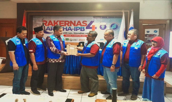 Foto : ARM HA-IPB menggelar Rapat Kerja Nasional (Rakernas) IV pada 11 Februari 2023 di Gedung Alumni IPB, Baranangsiang, Kota Bogor.