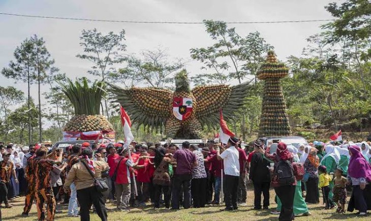 Acara Pineaplle Festival di area Wisata Gunung Kelud Kabupaten Kediri. (foto : Pemkab Kediri).