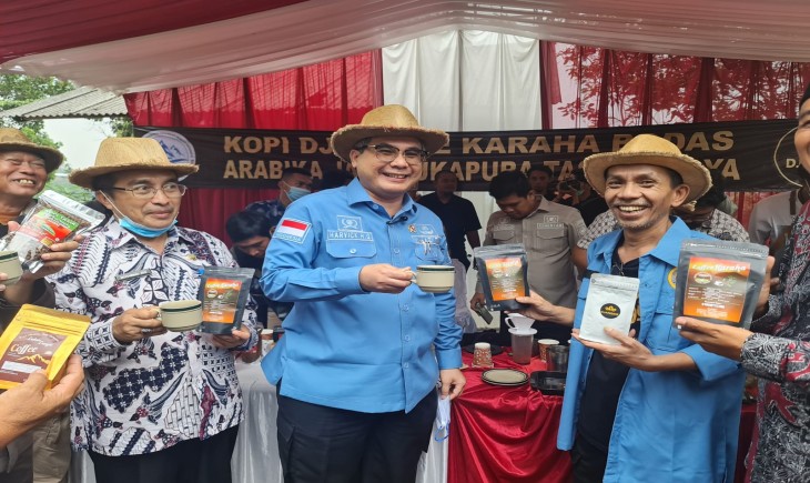 Foto : Peresmian Koperasi Produsen Karya Al Mahmud Mubarok (Kalam).