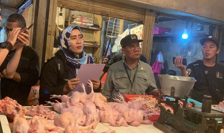 Bapanas saat mengecek komoditas pangan di Pasar Bogor. (dok Metropolitan)
