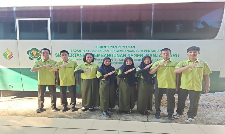 SMKPP Kementan Magangkan Siswa ke Dunia Industri. (Foto : SMK-PP Banjarbaru)