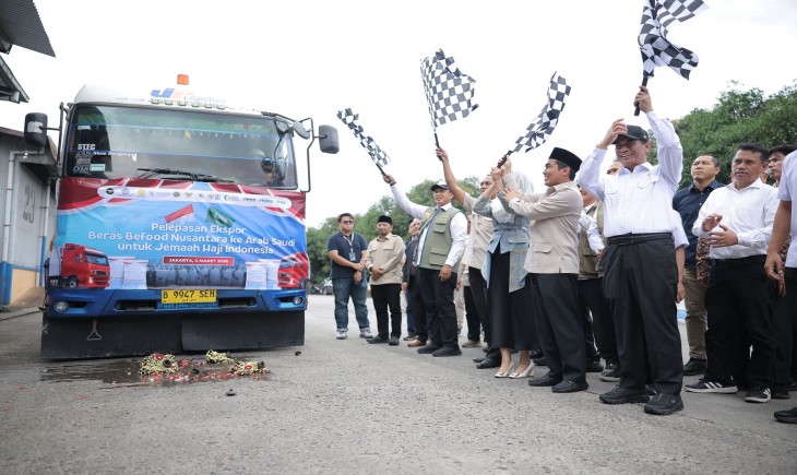 Ekspor Perdana 2.280 Ton Beras Premium ke Arab Saudi, Mentan Amran: Aksi Nyata, Bukan Ilusi. (Foto: dok. Kementan)