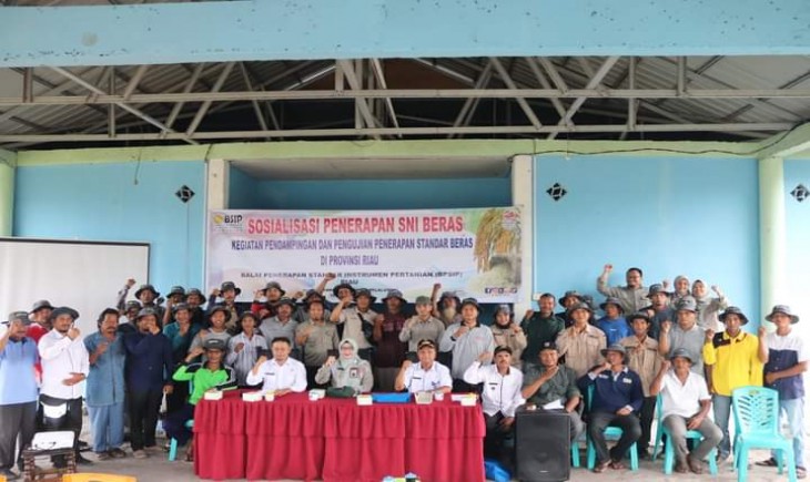 BSIP Riau menggelar kegiatan sosialisasi penerapan SNI Beras di Desa Sungai Solok, Kecamatan Kuala Kampar, Kabupaten Pelalawan, Rabu (31/8/2023). (Foto : BSIP RIAU)