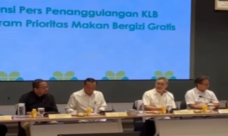 Rapat koordinasi (Rakor) lintas kementerian di Gedung Kementerian Kesehatan RI, Jakarta, Minggu (29/9/2025). (Foto : Instagram @zul.hasan)