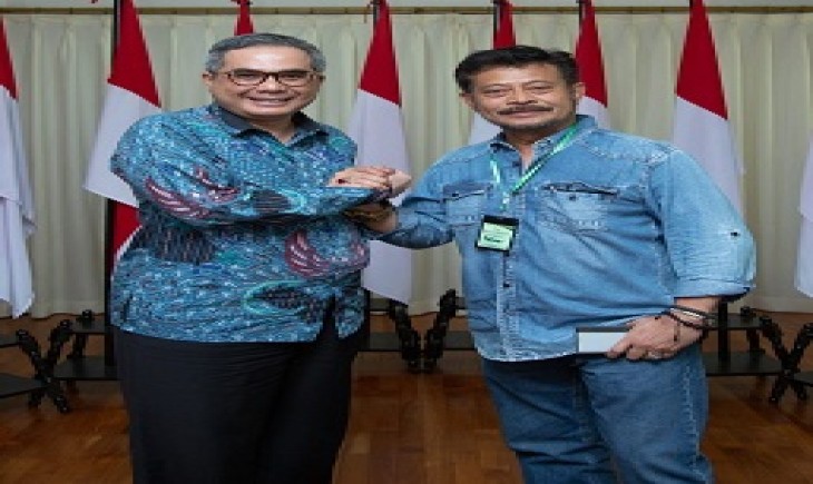 Foto : Harvick Hasnul Qolbi Bersama dengan Mentan SYL di Komplek Perumahan Menteri.