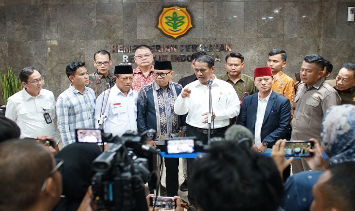 Mentan Amran Tetapkan Harga dan Larang Impor untuk Lindungi Petani. (Foto: Dok. Kementan)