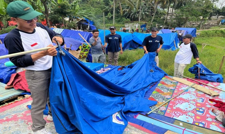 Foto : Aksi Relawan Mandiri Himpunan Alumni IPB (ARM HA-IPB) untuk terus bergiat membantu warga terdampak gempa di Cianjur, Jawa Barat.