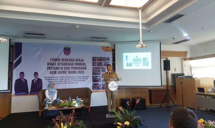 Sekda Kota Depok Supian Suri saat membuka Forum Perangkat Daerah DKP3 Kota Depok